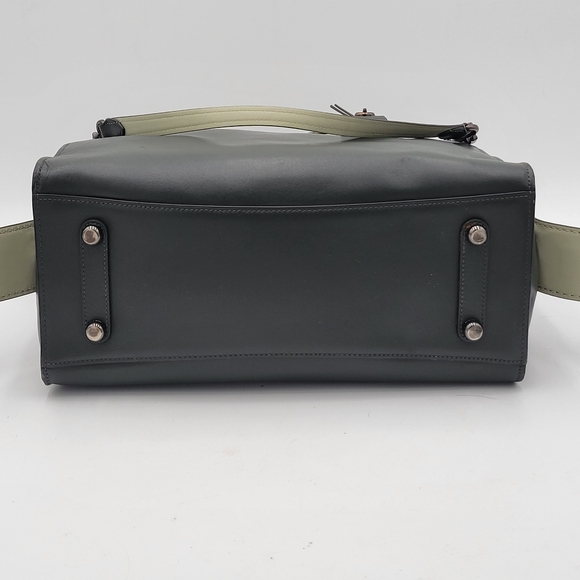 Coach 1941 Glovetanned Leather Rogue 30, Pine, interior w/ Floral print - Picture 4 of 16